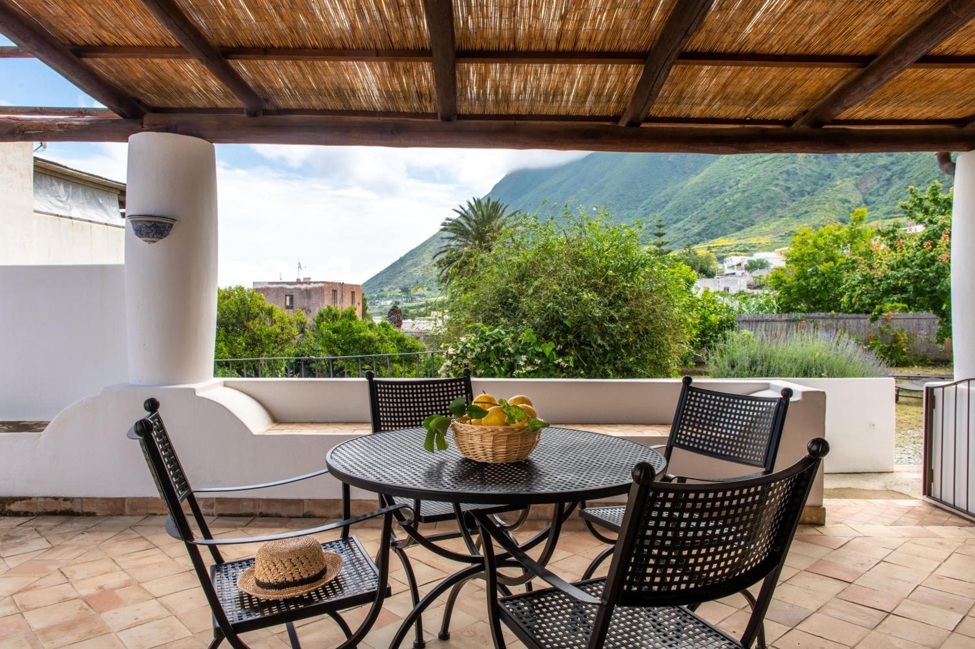Vico San Lorenzo - Camere A Salina Malfa  Exteriér fotografie